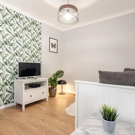 Gooseberry Leszno Street Apartment